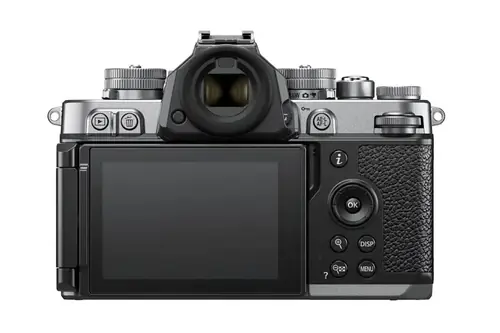Nikon Z f + 24-70mm f/4 - stříbrná