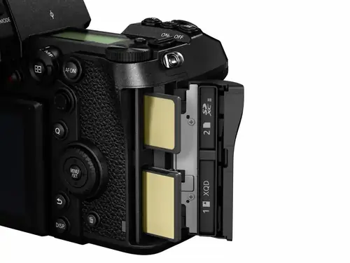 Panasonic Lumix DC-S1R tělo