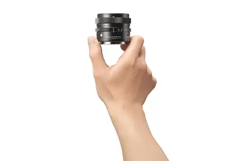 Sigma 17mm f/4 DG DN Contemporary (Sony E)