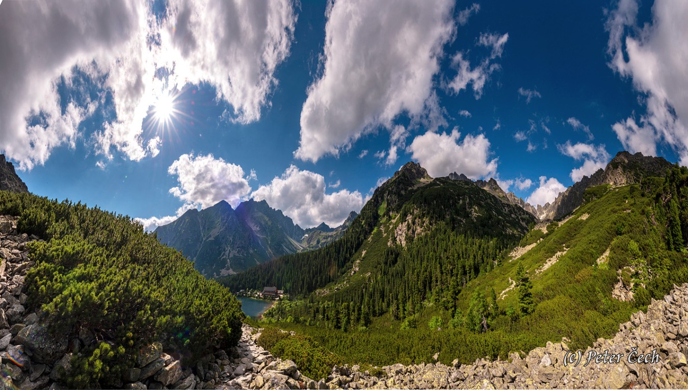 Vysoké Tatry: Popradské pleso ze začátku kopce Ostrva