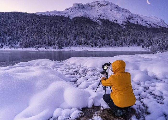 Fotograf pracující se stativem. Nodal point