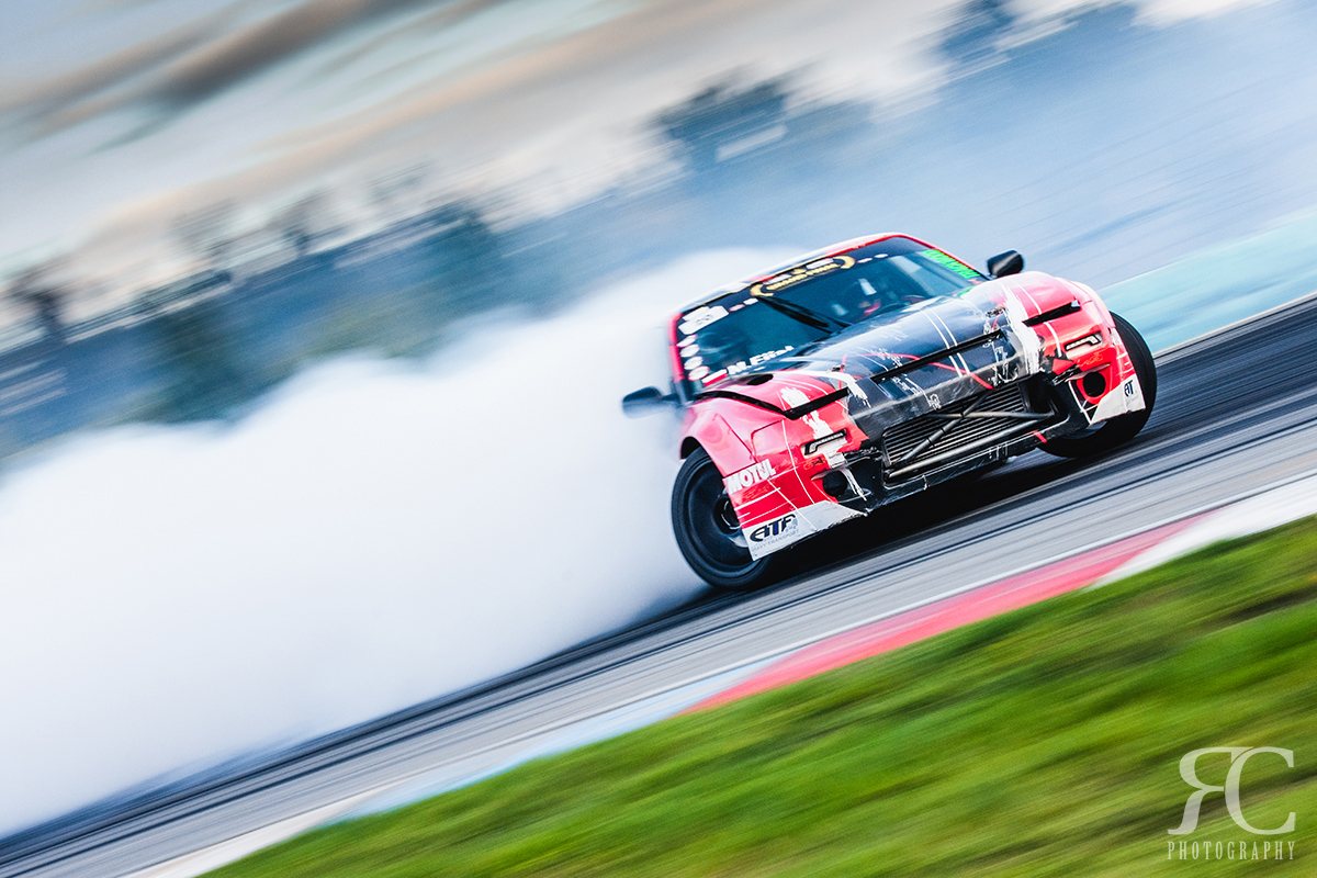 Fotografování sportu: jak fotit driftující auta