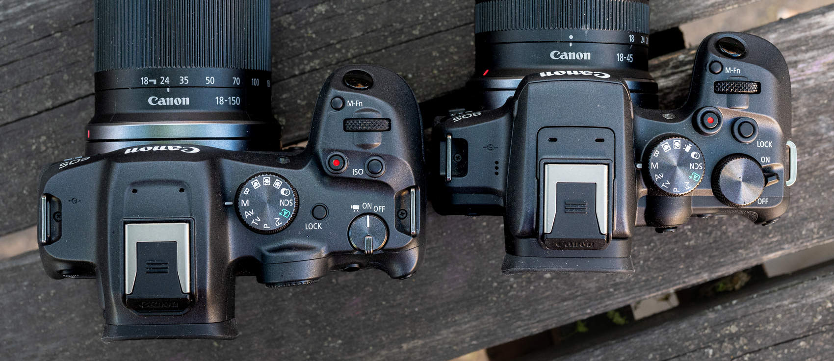 Spoušť, vypínač a volič režimů Canon EOS R10 a EOS R7