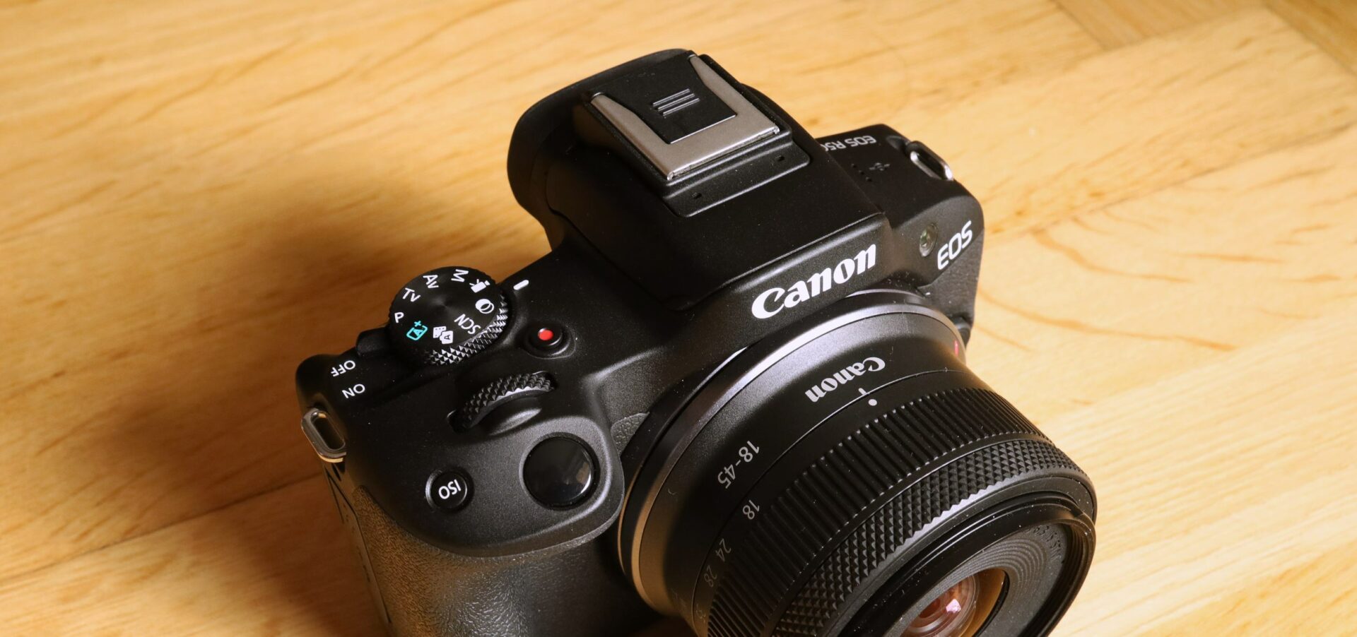 Canon EOS R50