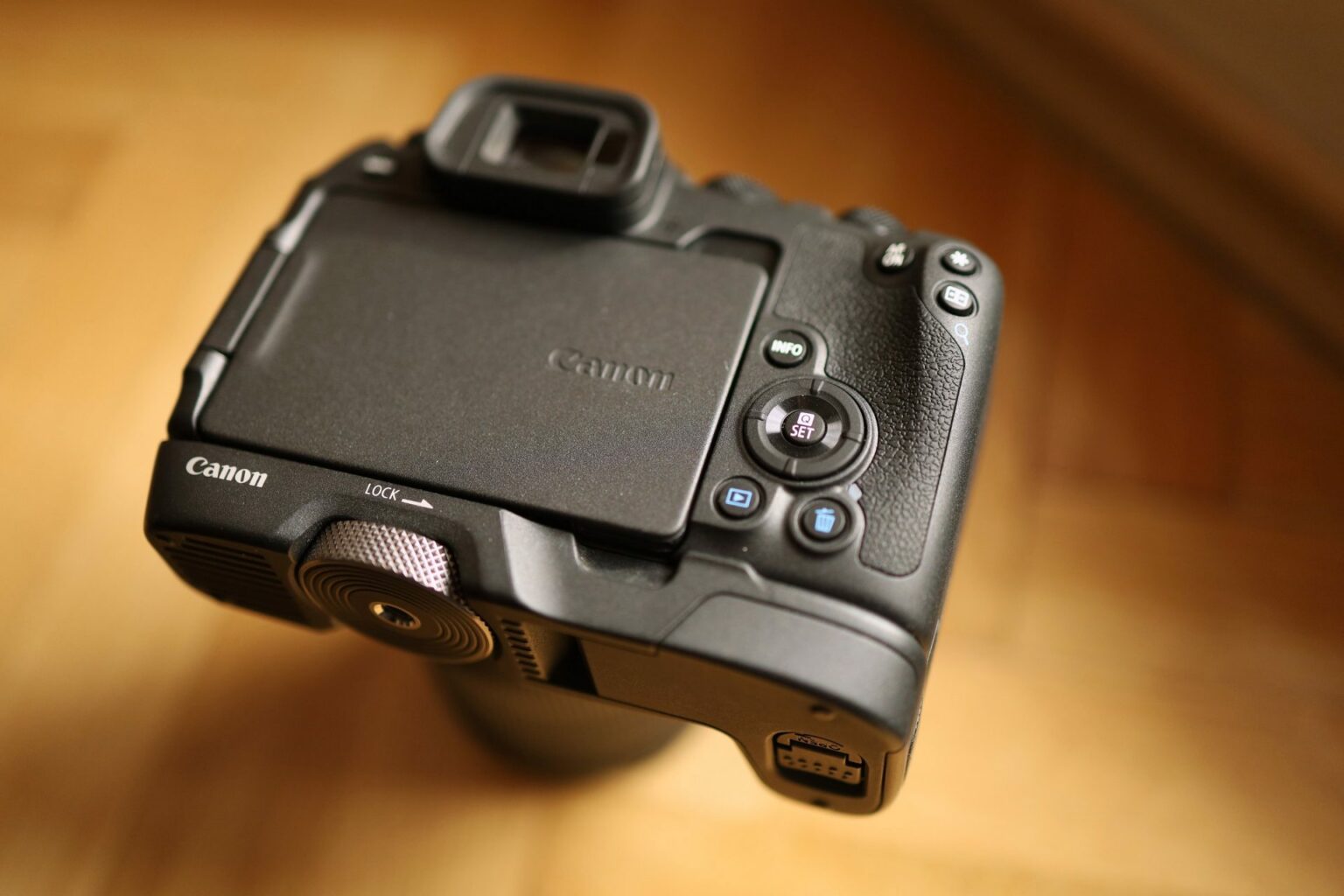 Canon EOS R8 recenze stvořený nejen pro fotky z cest CEWE Fotolab