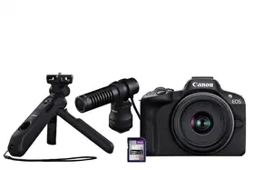 Creator Kit zahrnuje kromě fotoaparátu s objektivem také originální Tripod Grip (HG-100TBR), mikrofon (DM-E100) a paměťovou kartu (32 GB Ultima PRO)