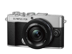 Olympus E-P7 Pancake Zoom Kit stříbrný