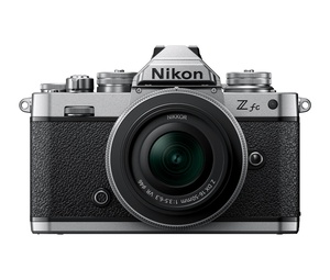 Nikon Z fc + 16-50mm stříbrný