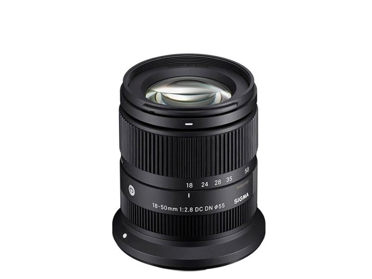Sigma 18-50mm f/2.8 DC DN Contemporary (Canon RF)