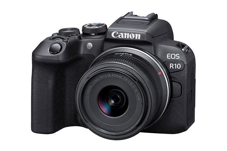 Canon EOS R10 + RF-S 18-45mm IS STM s adaptérem EF/EOS R