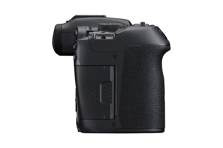 Canon EOS R7 + RF-S 18-150mm IS STM