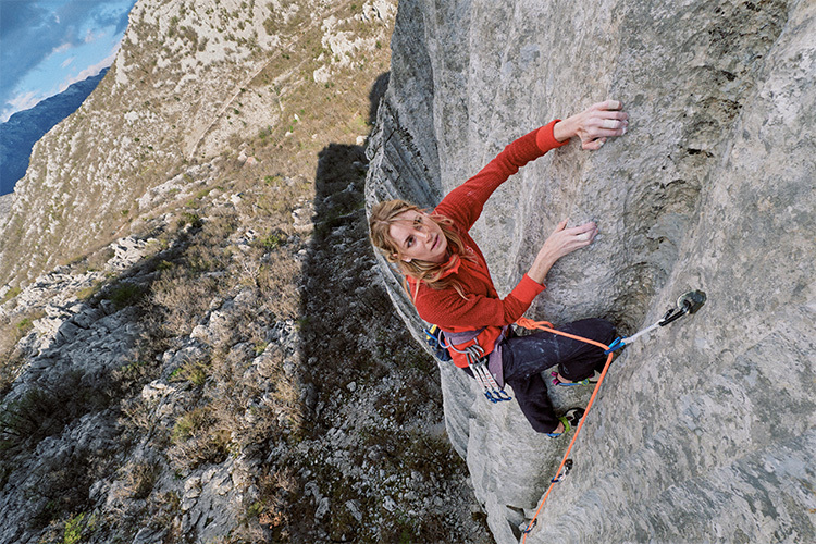 Fujifilm X-S20 + XC 15-45mm