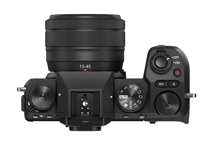 Fujifilm X-S20 + XC 15-45mm