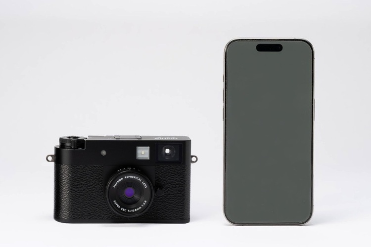 Fujifilm X half (X-HF1) - černý