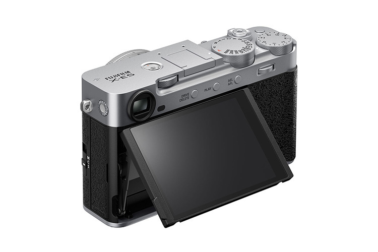 Fujifilm X-E5 tělo - stříbrná