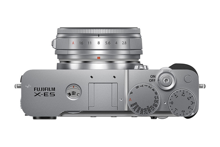 Fujifilm X-E5 + XF 23mm f/2.8 R WR - stříbrný