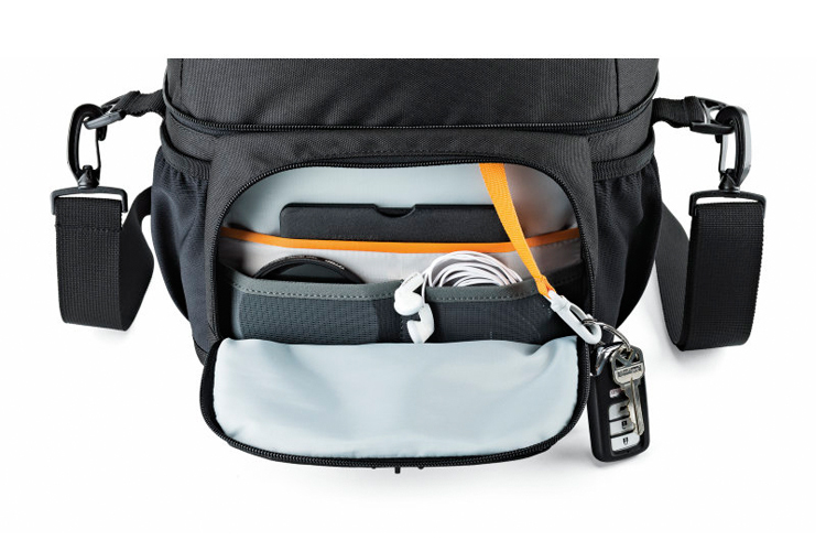 Lowepro Nova 180 AW II černá