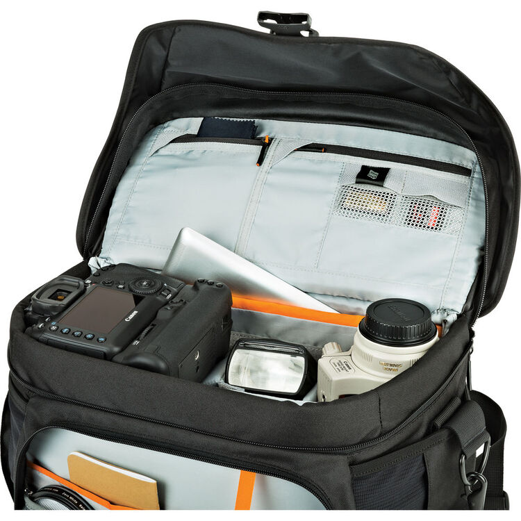 Lowepro Nova 200 AW II černá
