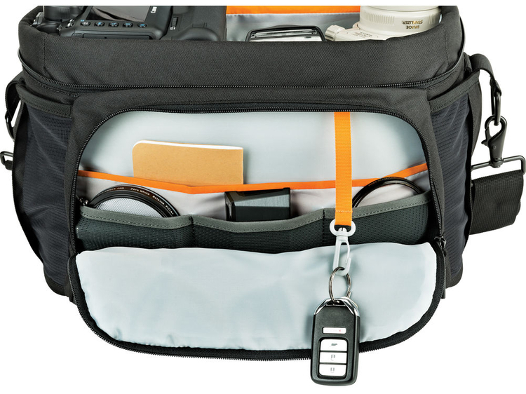 Lowepro Nova 200 AW II černá