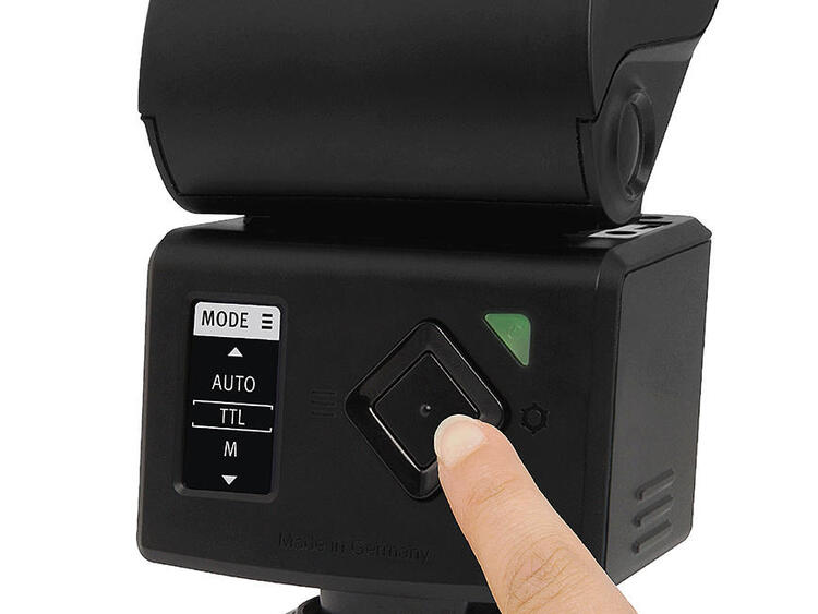 Metz MB M400 (Canon)