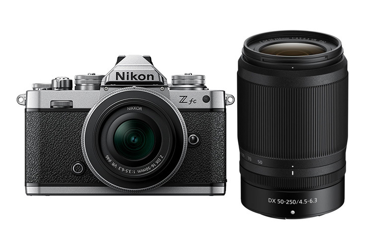 Nikon Z fc + 16-50 mm + 50-250 mm