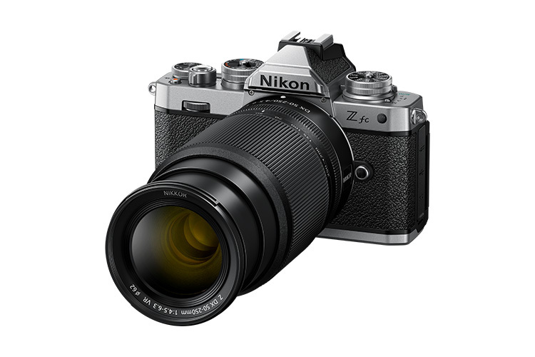 Nikon Z fc + 16-50mm + 50-250mm VR