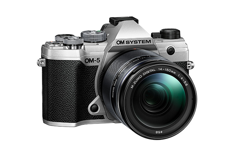 OM System OM-5 + 14-150mm f/4-5.6 II - stříbrná