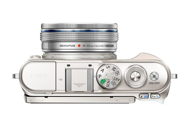Olympus E-PL10 bílý + 14-42mm EZ Pancake Zoom