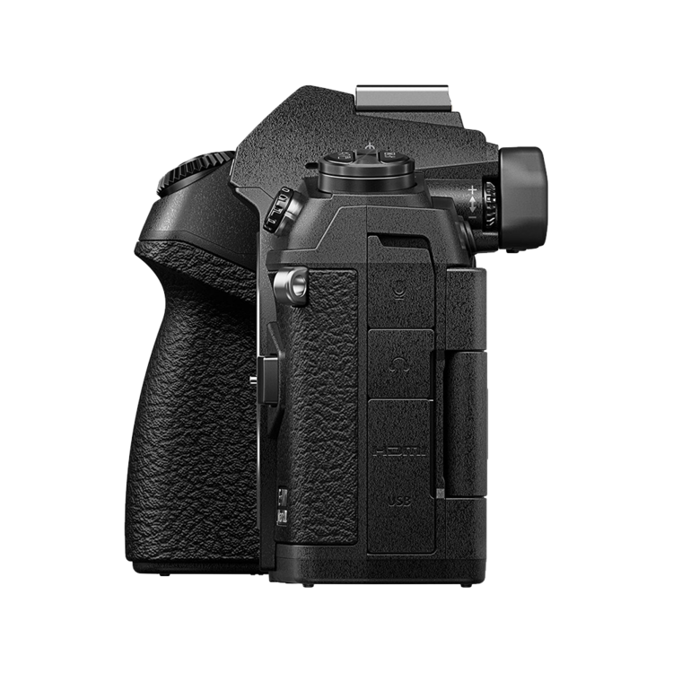 Olympus OM-D E-M1 Mark III + ED 12-100mm f/4 IS PRO