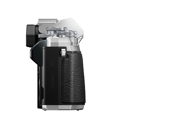 Olympus OM-D E-M10 Mark III s 14-42mm II R stříbrný