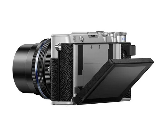 Olympus E-P7 stříbrný + 14-42mm EZ Pancake Zoom