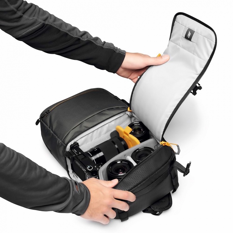 Lowepro Slingshot SL 250 AW III - šedý