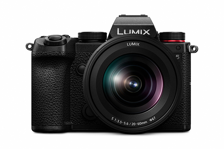 Panasonic Lumix DC-S5 + 20-60mm f/3.5-5.6