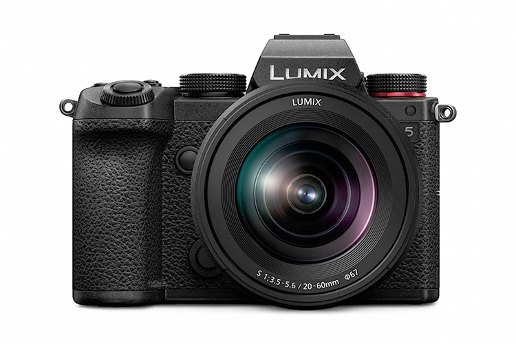 Panasonic Lumix DC-S5 + 20-60mm f/3.5-5.6