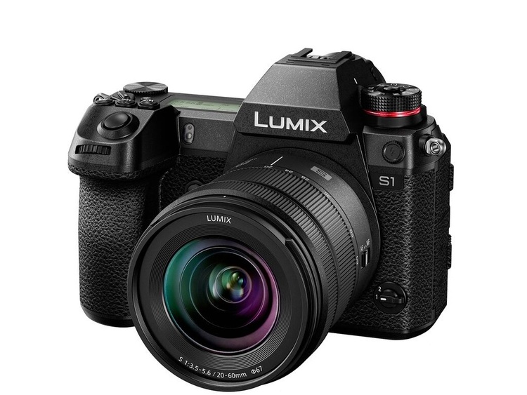 Panasonic Lumix S1 + 20-60mm