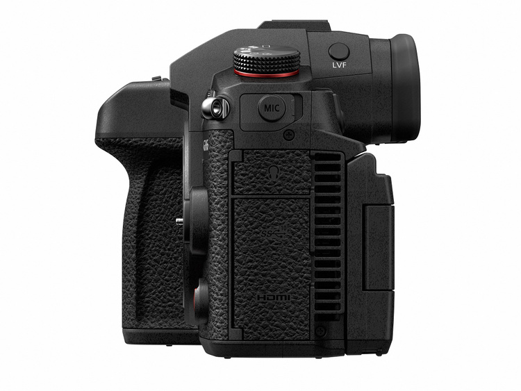 Panasonic Lumix DC-GH6 (tělo)