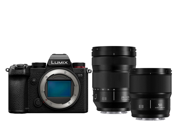 Panasonic Lumix DC-S5 + 24-105mm + 50mm f/1.8