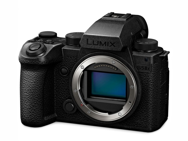 Panasonic Lumix DC-S5 Mark II X - tělo