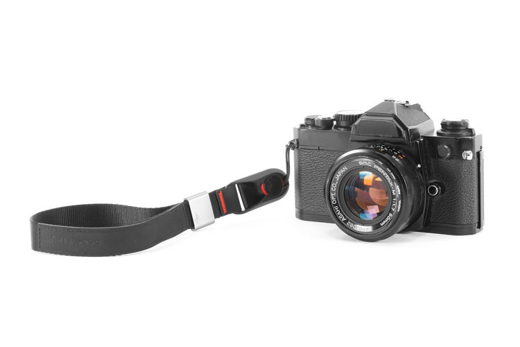 Peak Design Cuff - tmavě šedý (Charcoal)