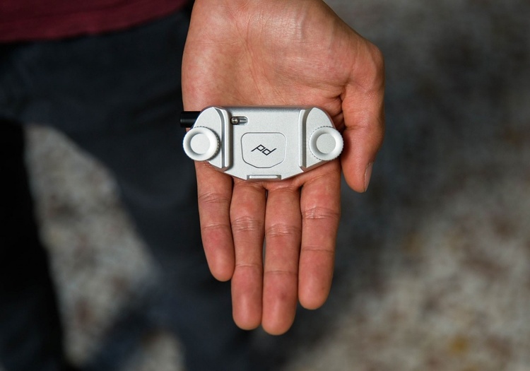 Peak Design Capture (V3) - černý