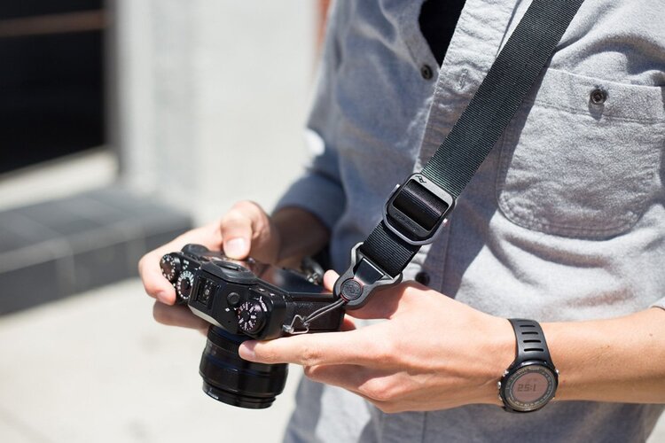 Peak Design Slide Lite - černý