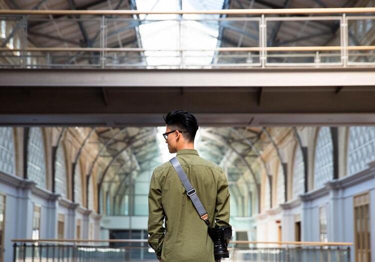 Peak Design Slide - světle šedý (ASH)