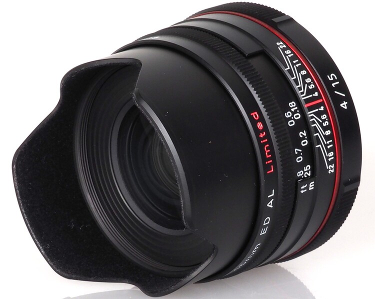 Pentax HD DA 15mm f/4 ED AL Ltd. - černý