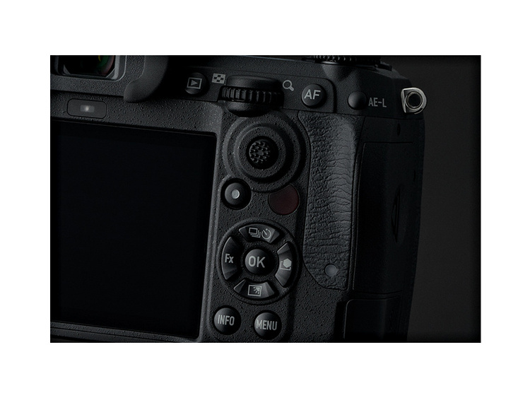 Pentax K-3 Mark III Monochrome - tělo