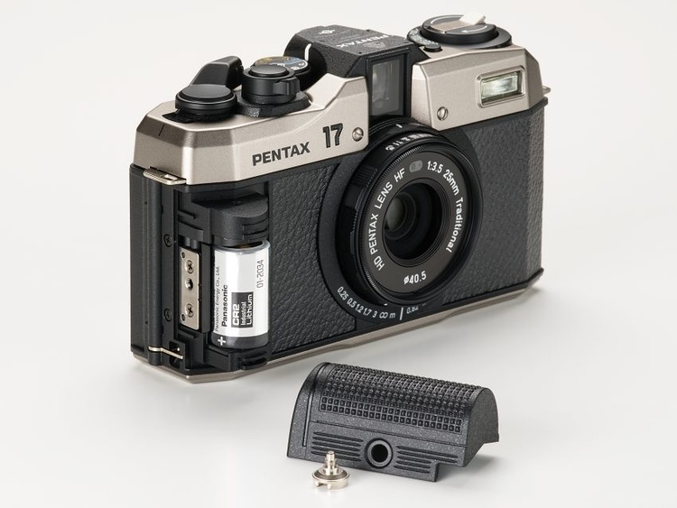 Pentax 17