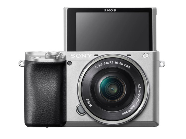 Sony Alpha A6100 + 16-50mm stříbrný