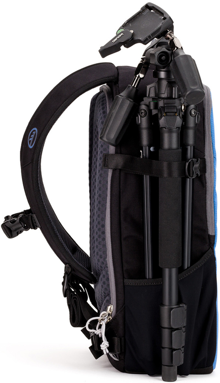 Tamrac Nagano 16L batoh modrý