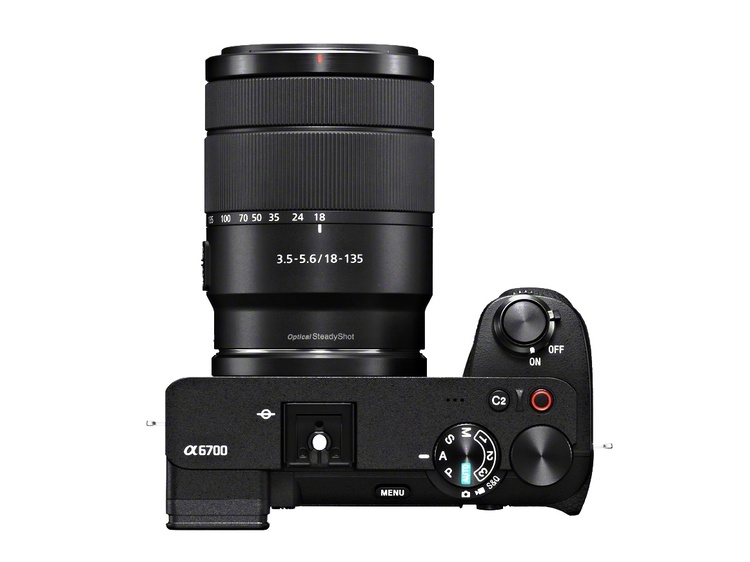 Sony Alpha A6700 + 18-135mm OSS