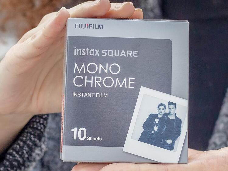 Fujifilm instax™ SQUARE film MONOCHROME (10ks)