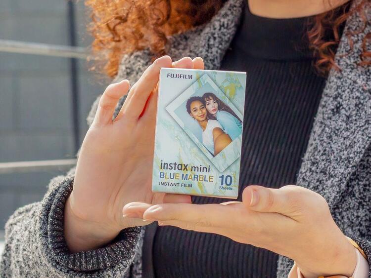 Fujifilm instax™ mini film BLUE MARBLE (10ks)